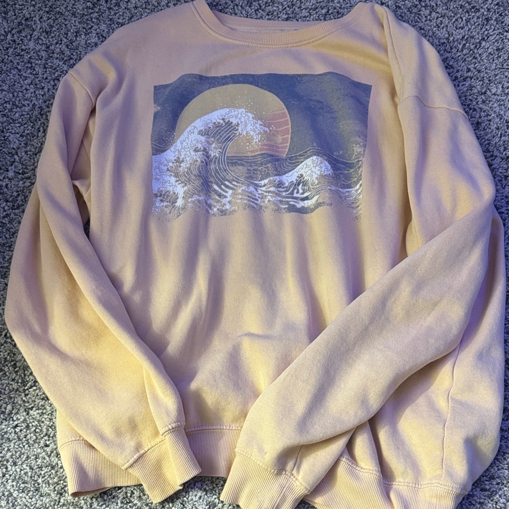 Wave Graphic Sweatshirt